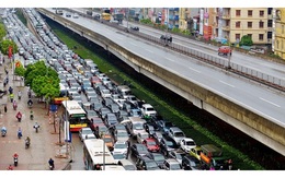 Doanh số Thaco giảm mạnh, thị phần rơi vào tay Toyota, Mercedes, Honda