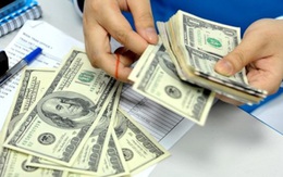 Vietcombank tăng giá USD thêm 30 đồng