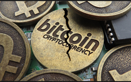Bitcoin tách làm đôi, giá đồng tiền ảo mới tăng vọt 50% trong chốc lát