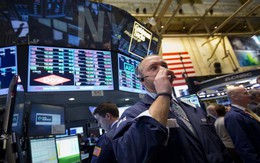 Gạt bỏ nỗi lo về Washington, Dow Jones lập đỉnh mới nhờ Chủ tịch Fed