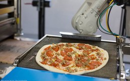 Được làm bởi robot, những chiếc pizza này sẽ là đối thủ đáng gờm của Domino's và Pizza Hut?