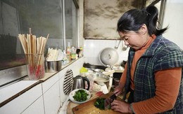 Người phụ nữ bị ung thư dạ dày giai đoạn cuối chỉ vì thói quen nấu ăn mà rất nhiều người cũng thường làm