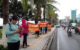 Bất lực với chủ đầu tư, người dân kéo đến UBND tỉnh 'đòi' nhà