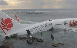 Lực lượng cứu hộ Indonesia đã tìm thấy máy bay chở 188 người rơi xuống biển gãy làm đôi