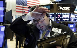 Chứng khoán Mỹ chứng kiến tình trạng bán tháo dữ dội, Dow Jones mất hơn 600 điểm
