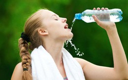 6 mẹo nhỏ giúp bạn uống đủ nước mỗi ngày để có một cơ thể khoẻ mạnh