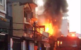 Đi chơi bất cẩn, 14 căn nhà ở TP HCM bốc cháy trong dịp Tết