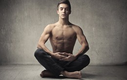 5 lý do khiến phái mạnh đừng nói KHÔNG với Yoga: Hãy vượt qua định kiến "chỉ dành cho phụ nữ" để thay đổi cuộc sống của bạn!
