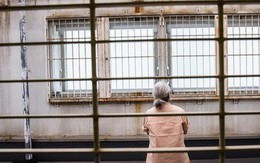 Nguyên nhân nào khiến nhiều phụ nữ Nhật cao tuổi ăn cắp để được ở tù?