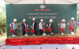 “Cầu nối yêu thương” cho bà con tại xã Chí Thiện, Hòa Bình