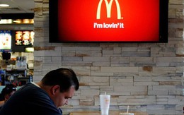 McDonald's đuổi người vô gia cư ra khỏi cửa hàng bị cộng đồng mạng phản ứng gay gắt, hành động của McDonald's đúng hay sai?