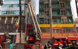 Cháy lớn tại khách sạn ở Sài Gòn, nhiều người mắc kẹt