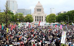 Hàng chục nghìn người Nhật biểu tình kêu gọi Thủ tướng Abe từ chức