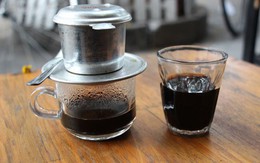 Cà phê "bẩn" tràn lan thị trường: Do người Việt thích dùng cà phê "đặc, đắng, sánh, bọt" ?