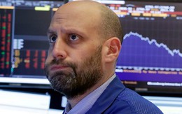 Dow Jones bị thổi bay hơn 200 điểm trong phiên giao dịch cuối tuần