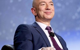 Tài sản của Jeff Bezos tăng 12 tỷ USD sau 1 đêm nhờ 'những đám mây'
