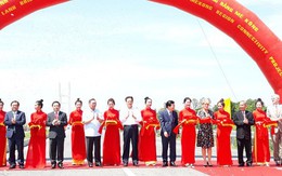 Nguyên Thủ tướng Nguyễn Tấn Dũng dự khánh thành cầu Cao Lãnh