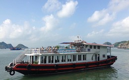 Tàu du lịch Cát Bà bị cấm vào vịnh Hạ Long
