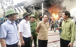 Cháy lớn tại công ty nhựa thông ở Quảng Ninh: Huy động 800 người chữa cháy