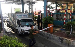 Tài xế dùng dao chặt barie, tát nhân viên trạm BOT ở Thái Bình
