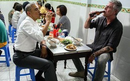 Đầu bếp lừng danh thế giới, người ăn bún chả với ông Obama ở Hà Nội, đột ngột qua đời ở tuổi 61