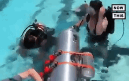 Video Elon Musk thử nghiệm tàu ngầm giải cứu đội bóng nhí Thái Lan