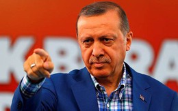 Thổ Nhĩ Kỳ bất ngờ đuổi việc 18.500 công chức