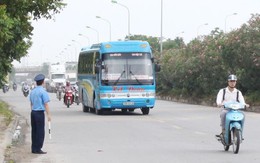 Hà Nội ngày đầu “nắn” tuyến, nhiều xe khách vi phạm bị nhắc nhở