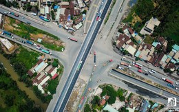 Toàn cảnh cây cầu 200 tỷ tại TP.HCM vừa đưa vào sử dụng đã bị sụt lún