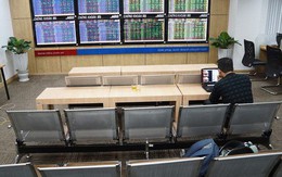 Vốn ngoại trước tình huống "vấp chân" tại cổ phiếu ngân hàng Việt