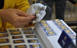 Vàng miếng tăng giá, đắt hơn vàng thế giới gần 2 triệu đồng mỗi lượng