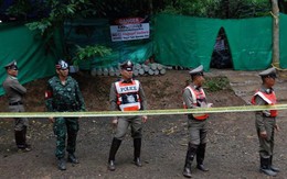 Ba cầu thủ nhí đầu tiên đã ra khỏi hang Tham Luang