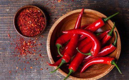 Ớt cay tốt nhưng dễ gây bốc hỏa, hỏng dạ dày: 6 lời khuyên bạn nên biết để ăn ớt an toàn