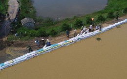 Chủ tịch huyện Chương Mỹ báo cáo Bí thư Hoàng Trung Hải: "Không lo vỡ đê tả Bùi"