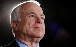 Bữa tiệc "chưa no" của Thượng nghị sĩ John McCain và tình người Việt - Mỹ