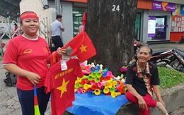 Đường phố Sài Gòn tràn ngập cờ hoa trước trận Việt Nam - Syria