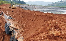 Sự cố tràn 45.000m3 bùn thải: Tạm đền bù 17 triệu đồng/hộ dân