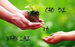 Câu chuyện cảm động về người đàn ông chia tiền phần hơn cho bạn mù: Giữa cuộc sống xô bồ vẫn còn có những tấm lòng chân tình đáng ngưỡng mộ