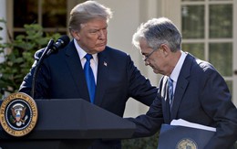 Tuyên bố không vui vì lãi suất lại tăng, ông Trump đang khiến nhiệm vụ của Fed thêm hóc búa