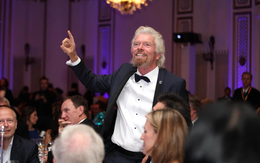 Tỷ phú Richard Branson: "Đừng lãng phí thời gian của bạn chỉ để trở thành một người bình thường"