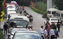 Quảng Ninh cấm cán bộ, công chức đi lễ hội trong giờ hành chính