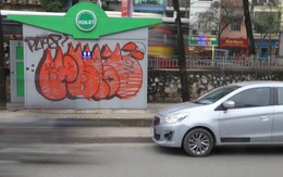 Phố phường Hà Nội bị bôi bẩn bởi vẽ graffiti như thế nào?