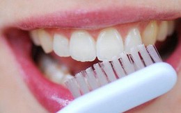 Những thói quen xấu đang âm thầm phá huỷ men răng của bạn mỗi ngày