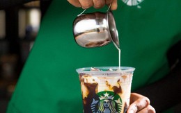 Quán sau "ăn thịt" quán trước, đuổi khách bằng đồ take-away, Starbucks đã từng đánh mất linh hồn, rồi trở lại "ngôi vương" đầy ngoạn mục như thế nào?