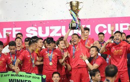 Cận cảnh ĐT Việt Nam nhận cúp vô địch AFF Cup 2018 sau trận chung kết lịch sử