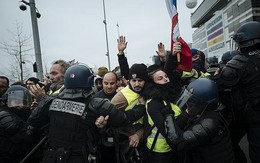 Cảnh sát Pháp chuẩn bị cho tình trạng bất ổn đêm giao thừa