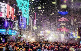 Người Mỹ hân hoan bước sang năm mới 2019, bất chấp cơn mưa nặng hạt ở Quảng trường Thời đại