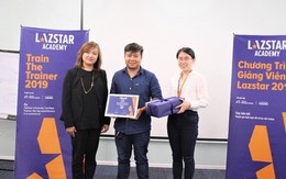 “Nghề tay trái” của những chủ cửa hàng trực tuyến