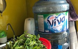 Dân nhiều quận ở Hà Nội lo lắng khi nước sinh hoạt bất ngờ có mùi lạ