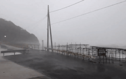 Siêu bão 'quái vật' Hagibis đổ bộ: Hàng loạt sông chực vỡ bờ, Nhật Bản cảnh báo mức cao nhất